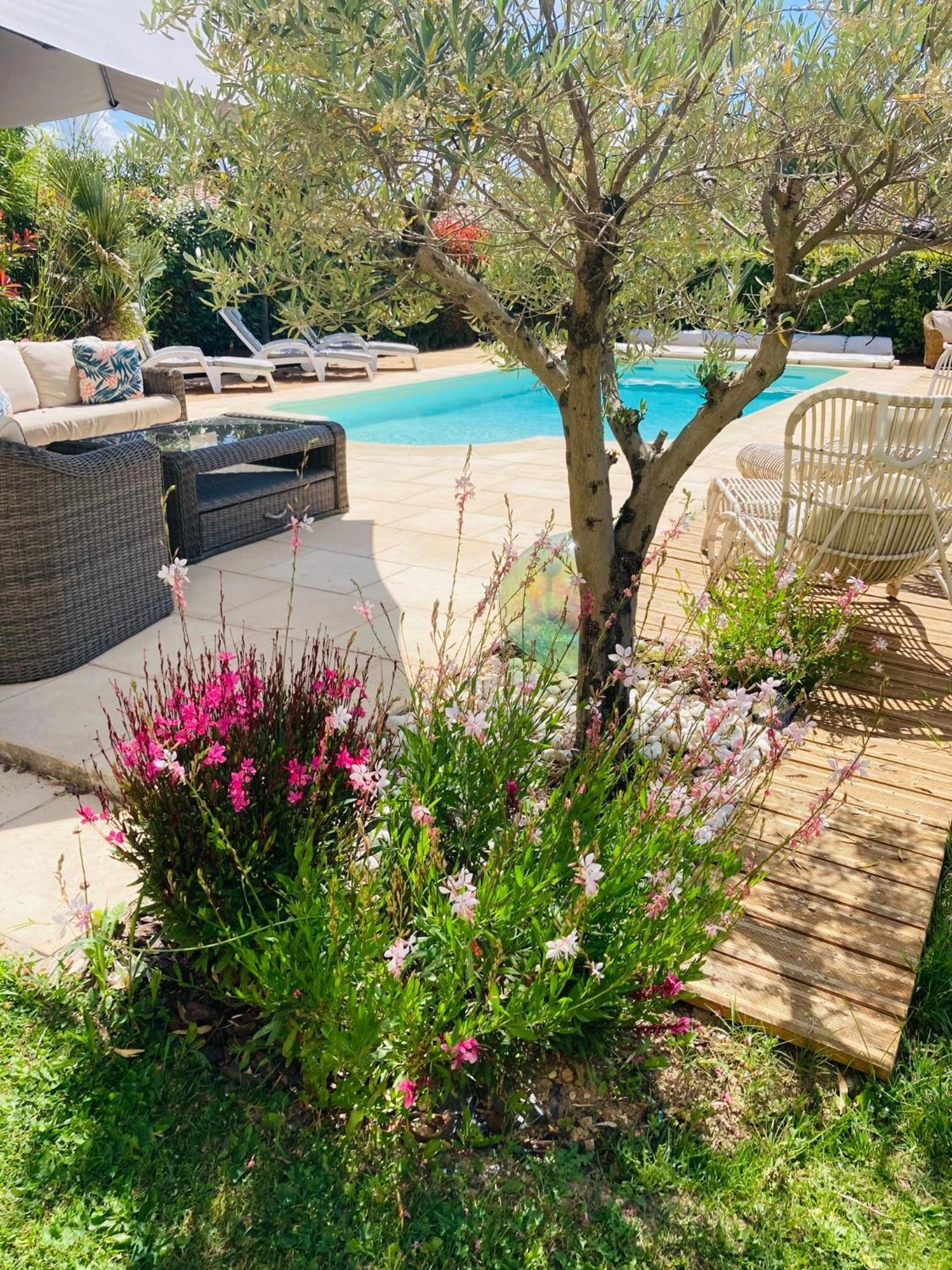 Au Pied Du Luberon Apartment Pertuis